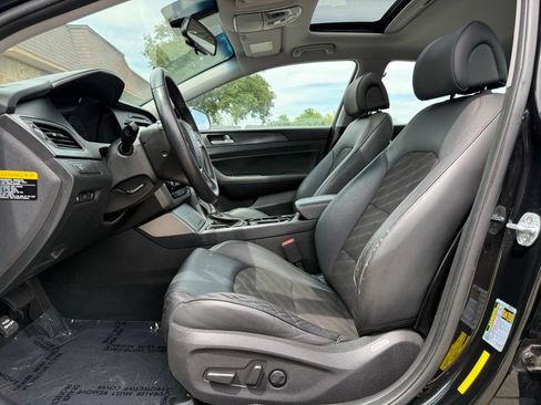 Used 2017 Hyundai Sonata Sport w/ Value Edition Package 02 FWD image 10