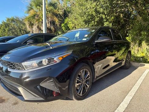 Used 2024 Kia Forte LXS w/ LXS Technology Package FWD image 1