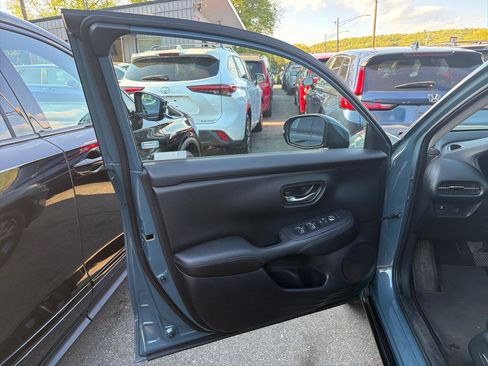 Used 2024 Honda HR-V EX-L image 14
