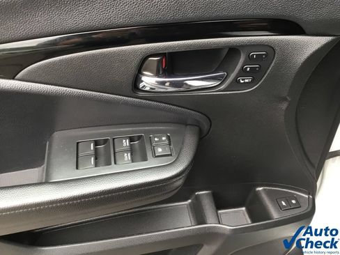 Used 2021 Honda Pilot Touring image 22