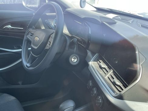 Used 2024 Chevrolet Trax LS w/ Driver Confidence Package FWD image 11