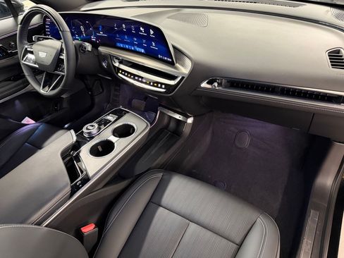 Certified 2024 Cadillac Lyriq Sport RWD image 48