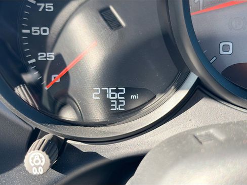 Used 2025 Porsche 718 Boxster S image 36