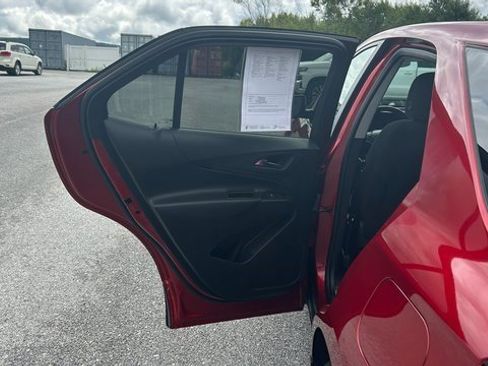 Certified 2022 Chevrolet Equinox LT image 28