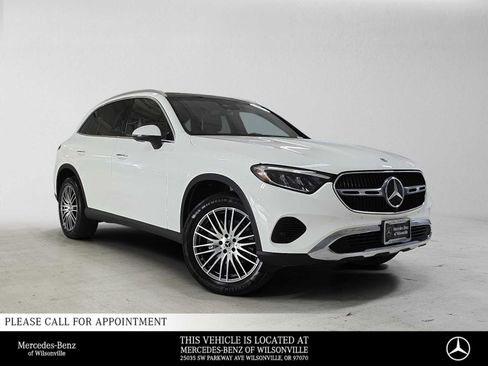Used 2024 Mercedes-Benz GLC 300 image 1