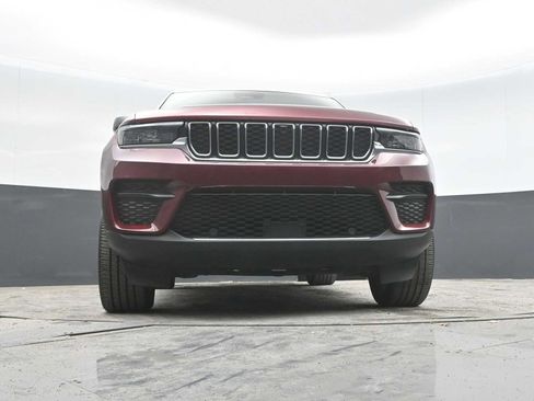 Used 2022 Jeep Grand Cherokee Altitude AWD/4WD image 45