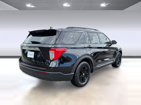 Used 2023 Ford Explorer XLT RWD image 8