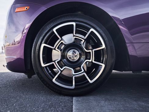 Used 2020 Rolls-Royce Wraith RWD image 3