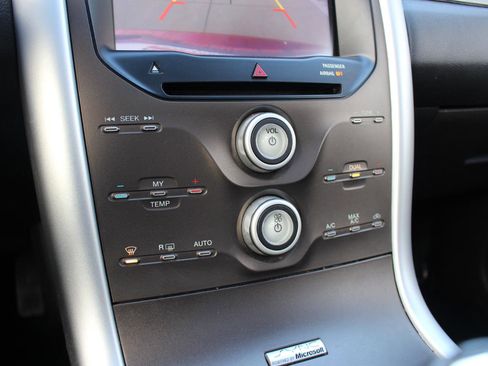Used 2013 Ford Edge SEL image 28
