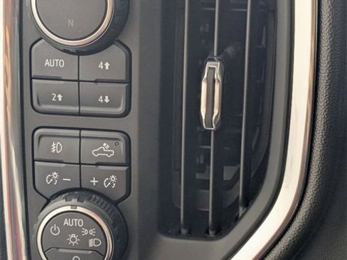 Certified 2022 Chevrolet Silverado 1500 RST image 15