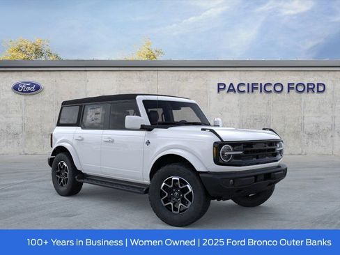 New 2025 Ford Bronco Outer Banks image 8
