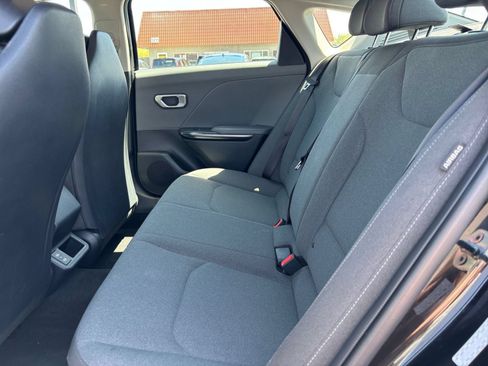 Used 2025 Kia K4 FWD image 24