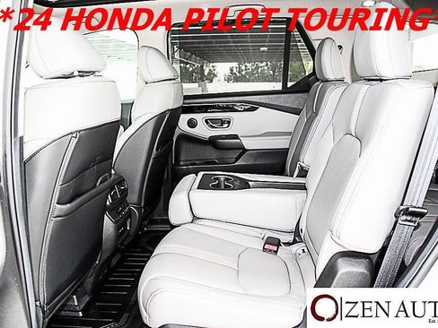 Used 2024 Honda Pilot Touring image 33
