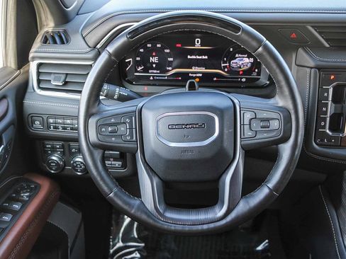 Used 2024 GMC Yukon Denali Ultimate image 16