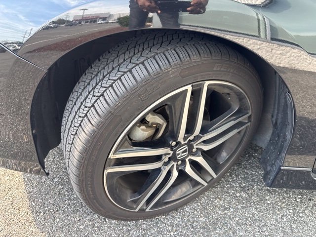 Used 2016 Honda Accord Touring image 12