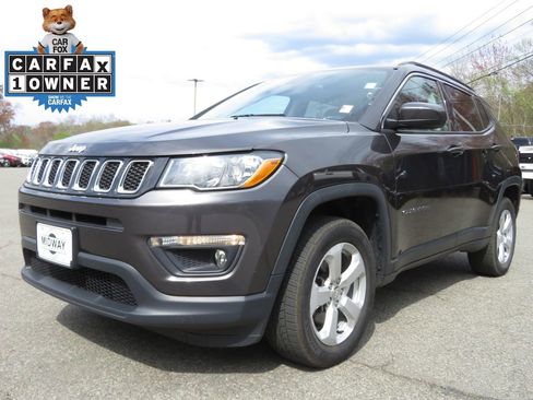 Used 2018 Jeep Compass Latitude w/ Cold Weather Group AWD/4WD image 1