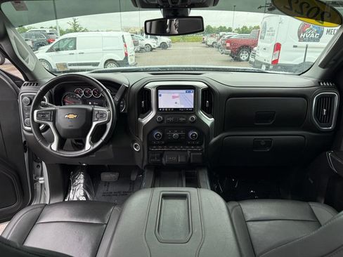 Used 2022 Chevrolet Silverado 1500 LTZ w/ LTZ Premium Package AWD/4WD image 14