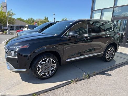 Used 2023 Hyundai Santa Fe Limited AWD/4WD image 2