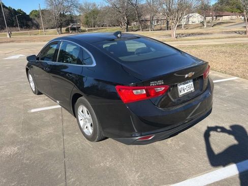 Used 2023 Chevrolet Malibu LS image 3