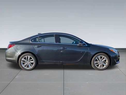 Used 2016 Buick Regal Premium image 7