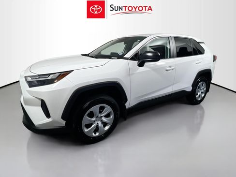 Used 2025 Toyota RAV4 LE FWD image 9