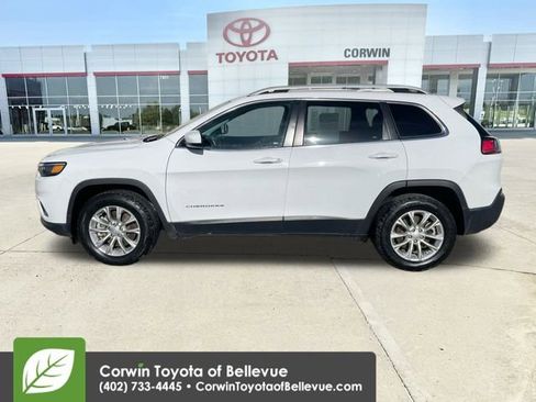 Used 2019 Jeep Cherokee Latitude w/ Popular Appearance Group image 5