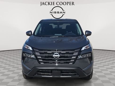 New 2026 Nissan Rogue SV w/ Cold Weather Package FWD image 2