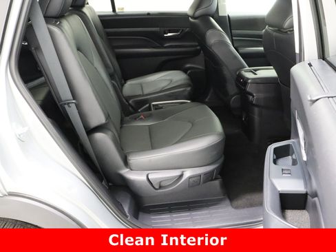 Certified 2025 Toyota Grand Highlander FWD image 37
