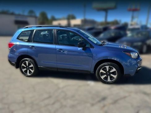Used 2017 Subaru Forester 2.5i w/ Alloy Wheel Package image 15