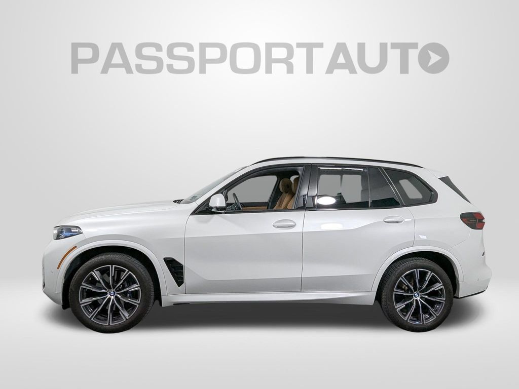 Certified 2024 BMW X5 xDrive40i w/ M Sport Package AWD/4WD image 2
