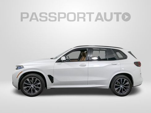 Used 2024 BMW X5 xDrive40i w/ M Sport Package AWD/4WD image 2