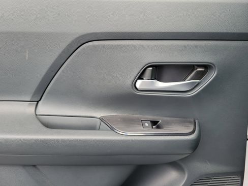 Certified 2025 Nissan Kicks SV w/ Charging Package image 12