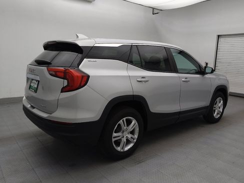 Used 2018 GMC Terrain SLE AWD/4WD image 9