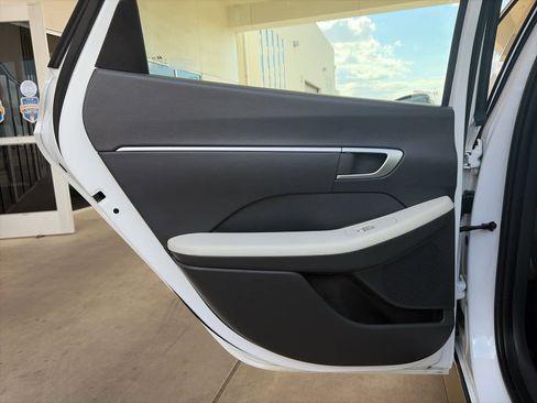 Used 2025 Hyundai Sonata SEL FWD image 11