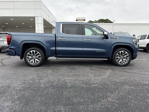 Used 2026 GMC Sierra 1500 Denali image 2
