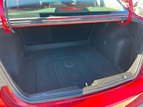 Used 2011 Chevrolet Cruze LT image 22