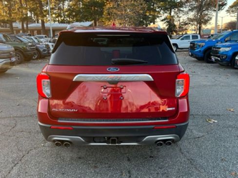 Used 2020 Ford Explorer Platinum w/ Premium Technology Package image 6