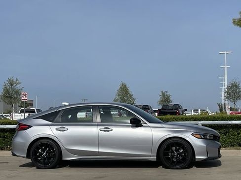 Certified 2025 Honda Civic Sport image 3