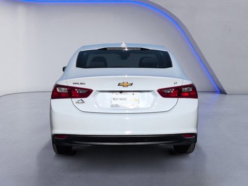 Used 2023 Chevrolet Malibu LT image 14