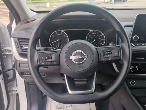 Used 2023 Nissan Rogue S FWD image 16