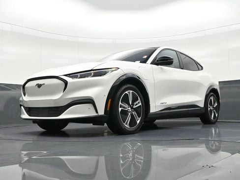 Used 2023 Ford Mustang Mach-E Premium image 29