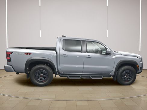 Certified 2025 Nissan Frontier PRO-4X AWD/4WD image 8