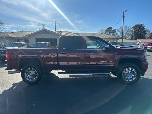 Used 2016 GMC Sierra 2500 Denali w/ Duramax Plus Package image 4