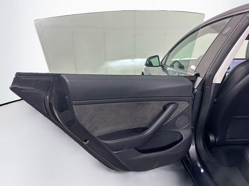 Used 2022 Tesla Model 3 Long Range image 24