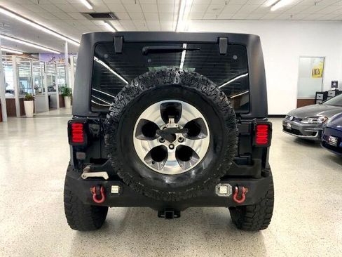 Used 2015 Jeep Wrangler Unlimited Sport image 9