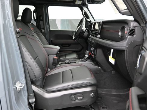 New 2025 Jeep Wrangler Unlimited Rubicon image 25