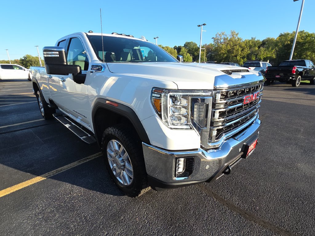 Used 2023 GMC Sierra 2500 SLT w/ SLT Preferred Package AWD/4WD image 2