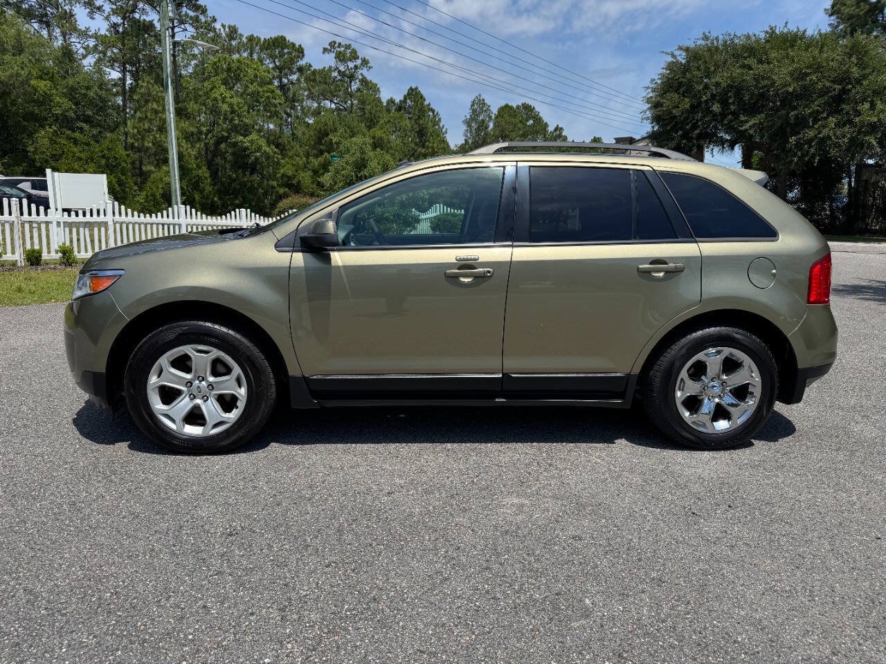 Used 2013 Ford Edge SEL FWD image 3