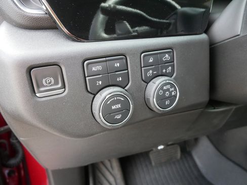 Used 2023 Chevrolet Silverado 1500 LTZ AWD/4WD image 25