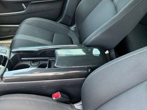 Used 2019 Honda Civic EX image 12